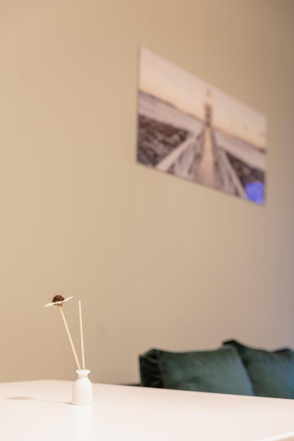 Airmi Hotel Surčin Extérieur photo